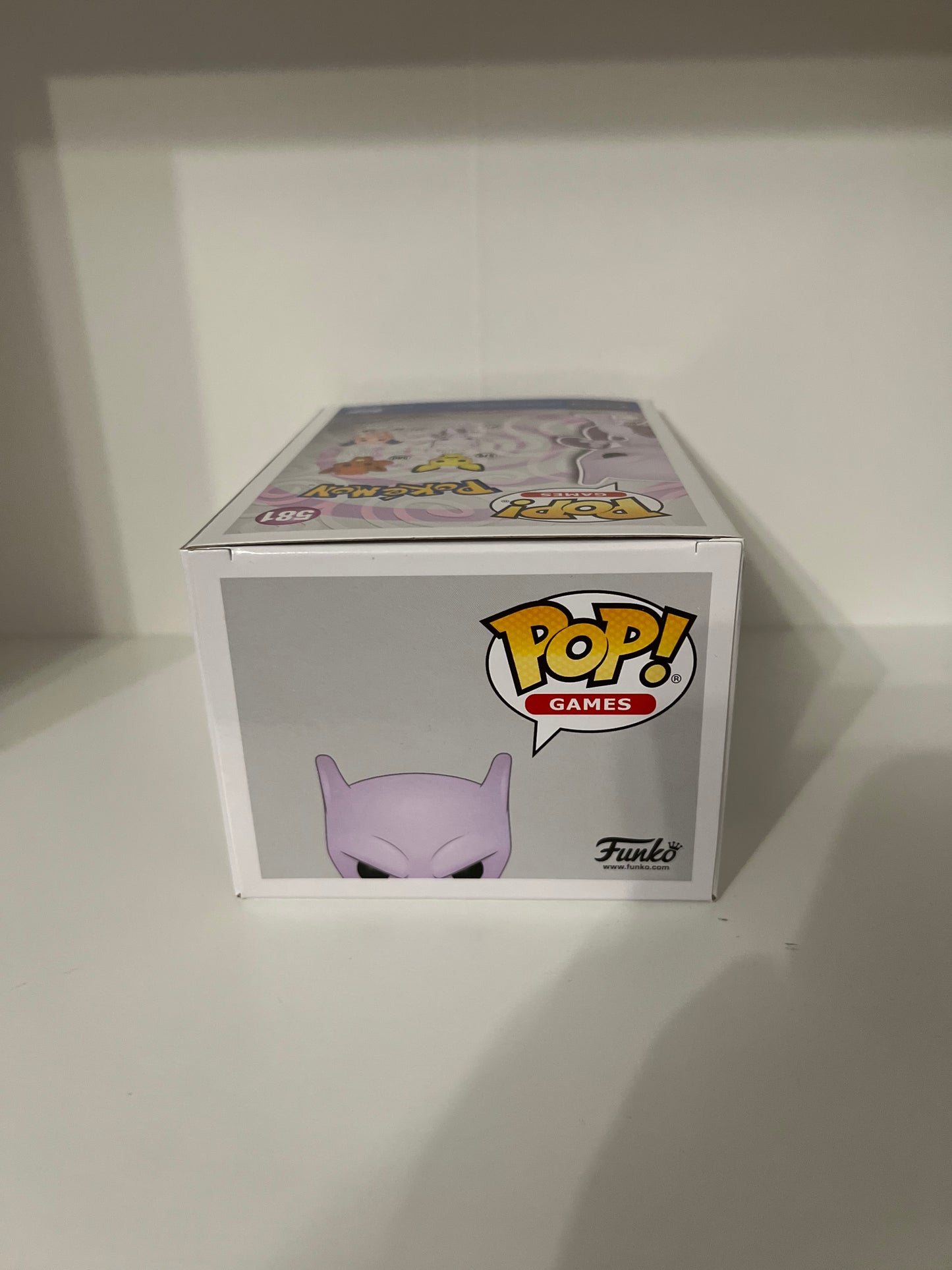 #581  Mewtwo Flocked - Pokemon