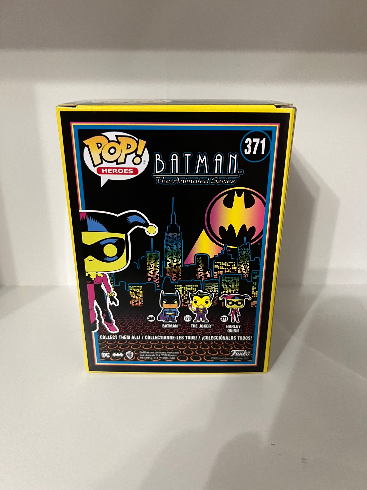 #371  Harley Quinn Blacklight - Batman