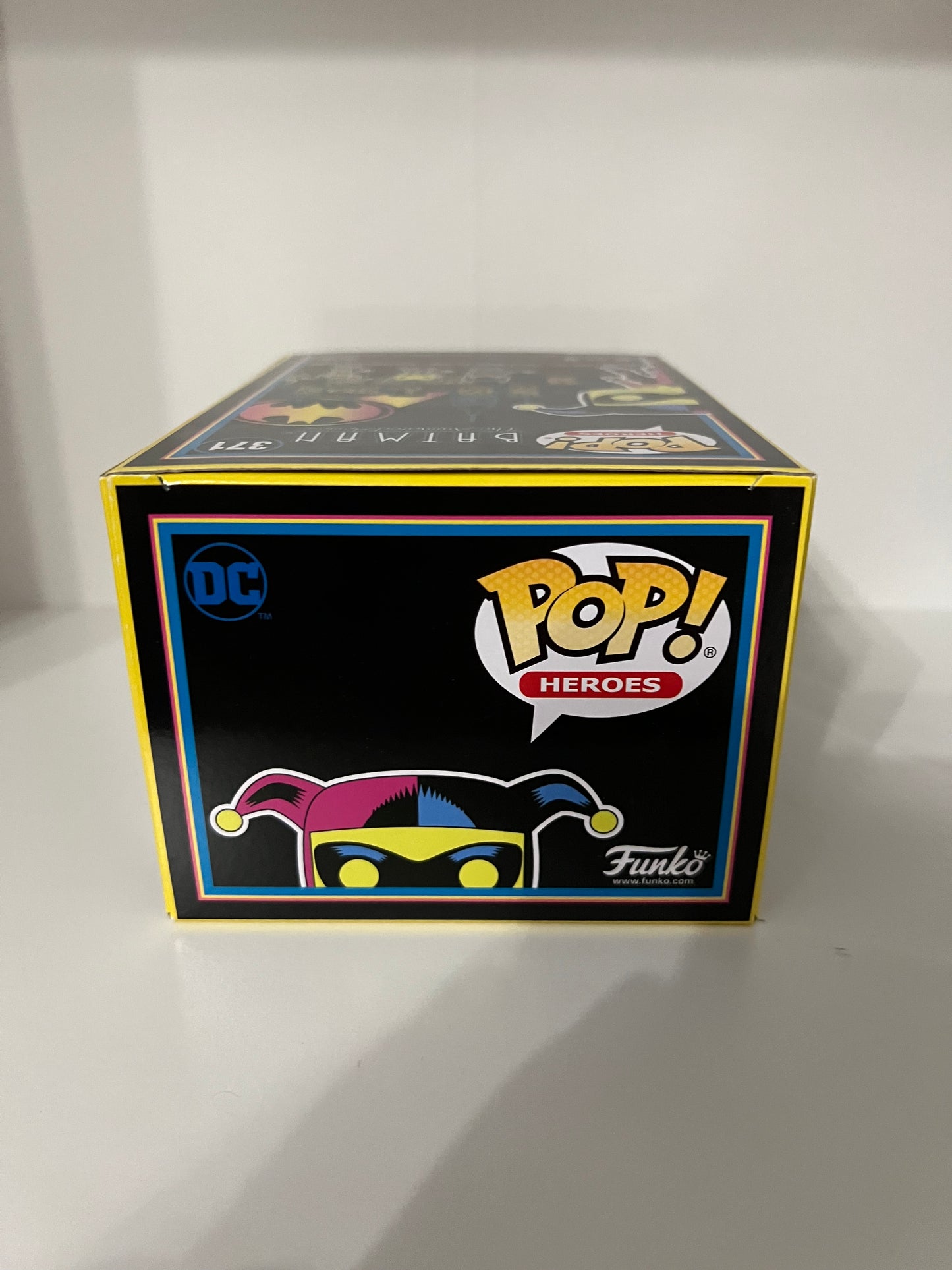 #371  Harley Quinn Blacklight - Batman