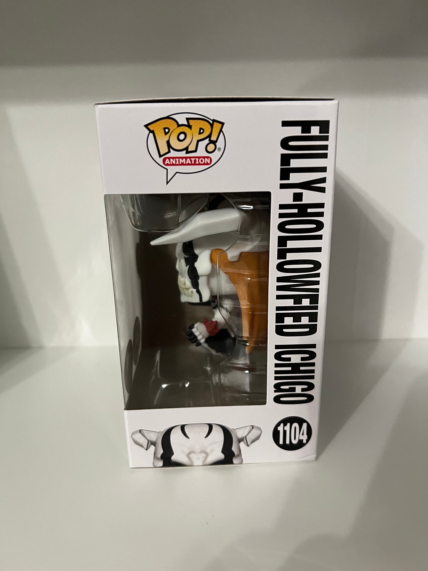 #1104  Fully-Hollowfied Ichigo Chase - Bleach