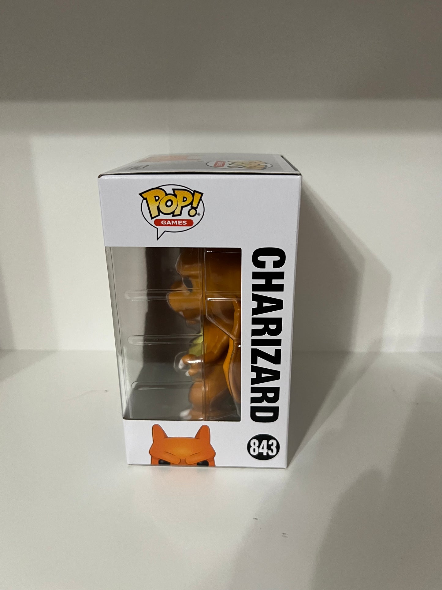 #843  Charizard - Pokemon